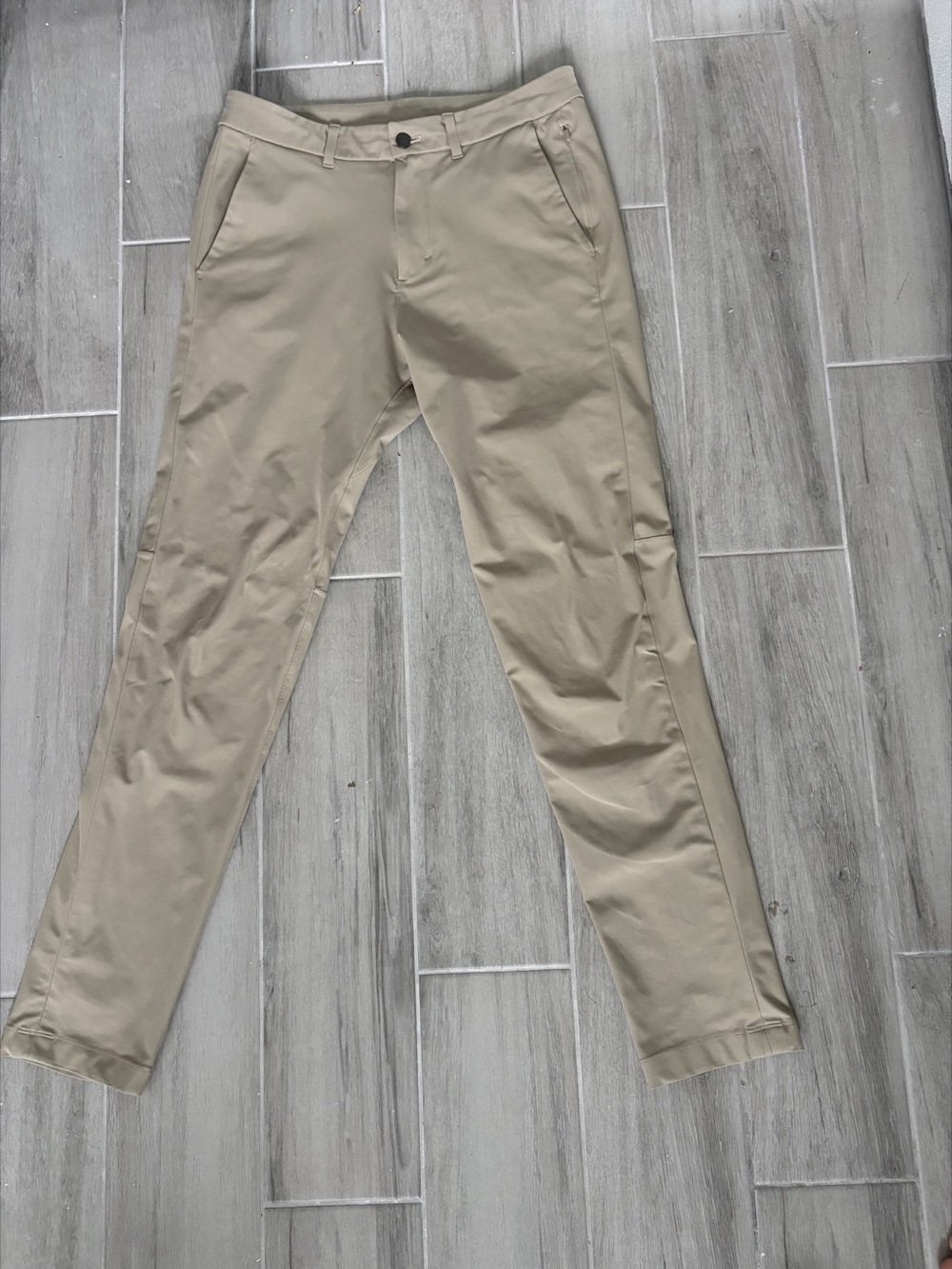 Lululemon Men’s Beige Straight Leg Pants